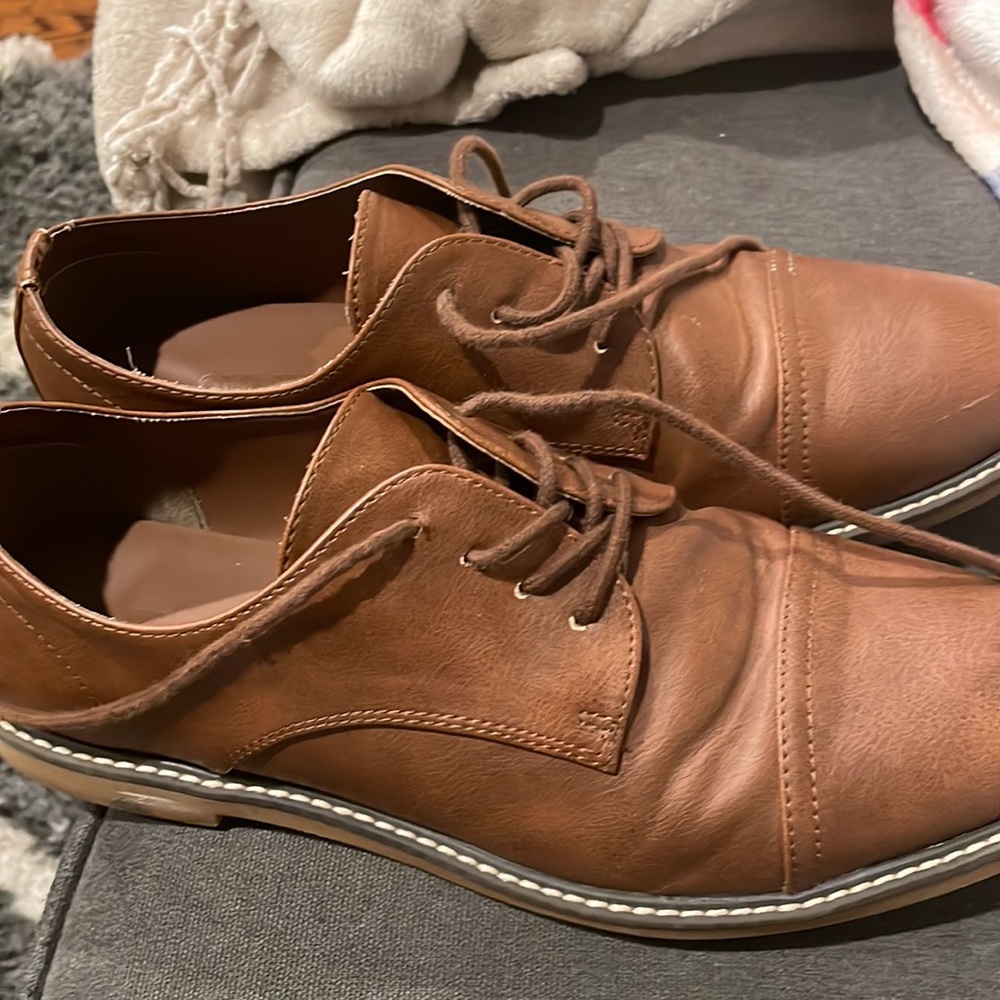 Men’s brown shoes